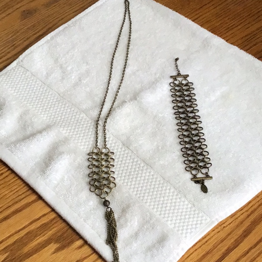 Mark Avon Vintage Chainmail pendant necklace and bracelet